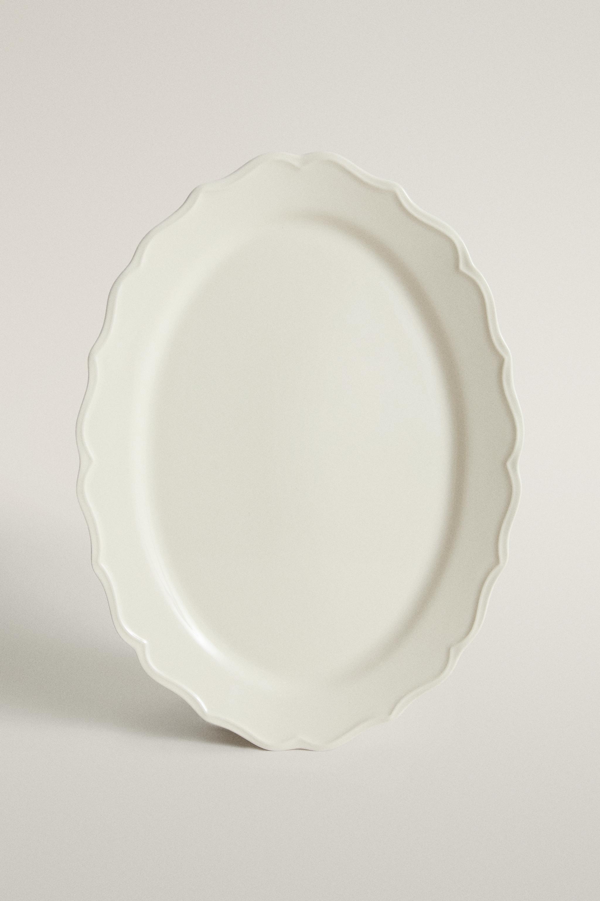 PLAT FAÏENCE BORD RELIEF